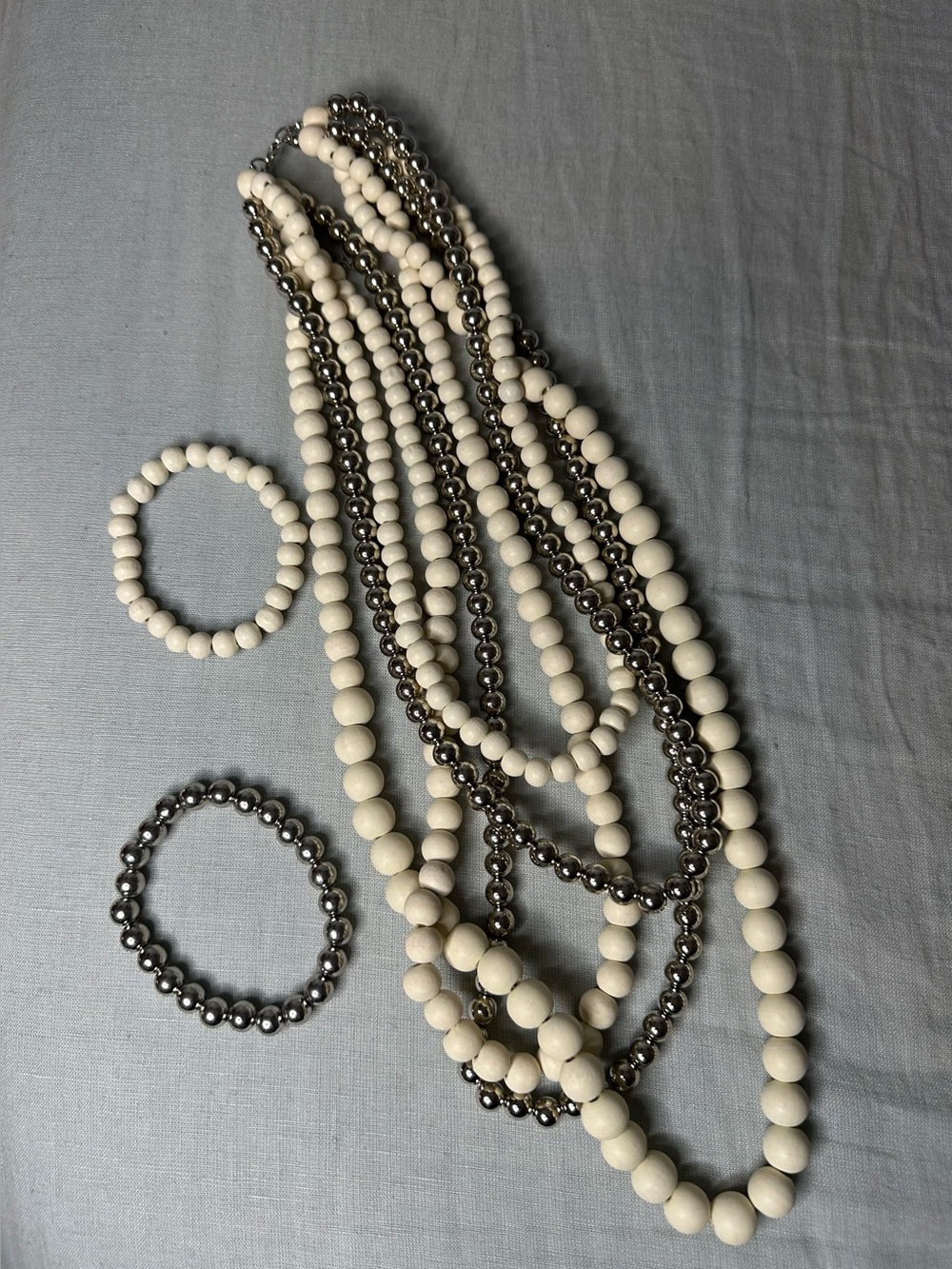Multi 5 Strand Cream and Metallic Necklace & 2 Bracelets